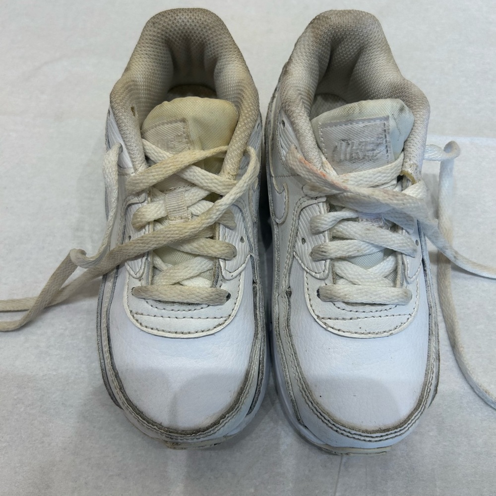 Nike White Sneakers Classic Chunky Design
